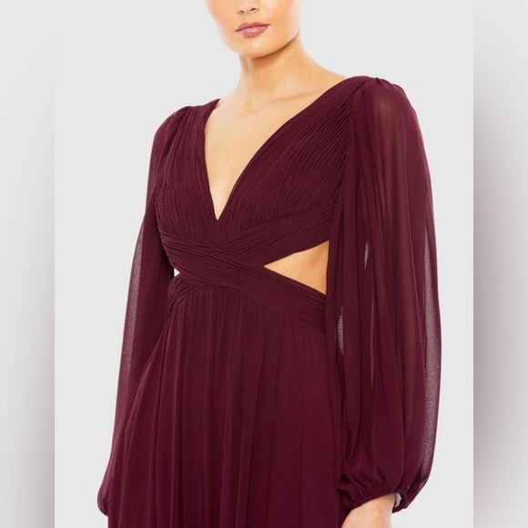 Mac Duggal 67948 NWT Plum Pleated Cut Out Long Sleeve Lace Up Tiered Gown - Picture 4 of 9